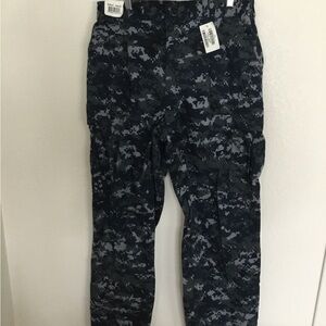US Navy Nwu type I blue digital trousers size medium regular new with tags